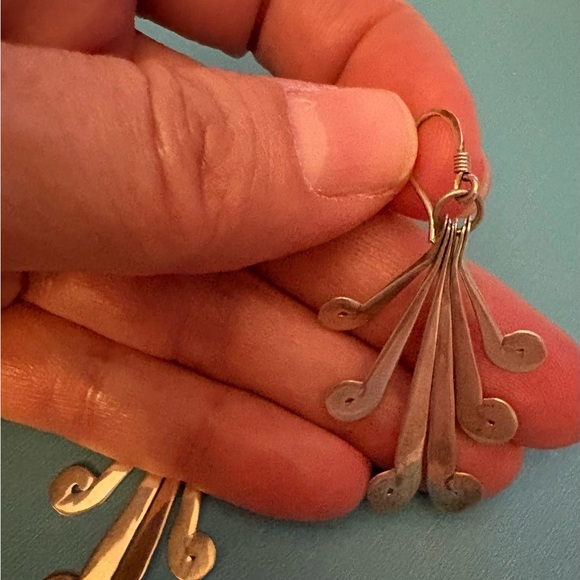 Beautiful Sterling Silver Dangle Earrings - Picture 5 of 5